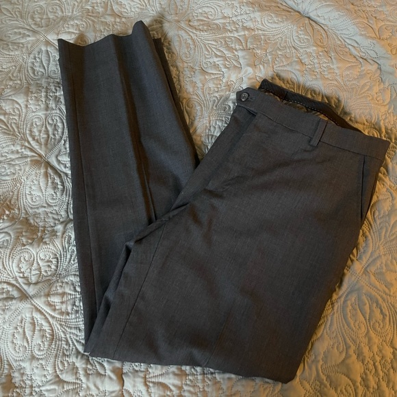 Joseph Abboud Size 34 Men’s Dark Grey Dress Pants - Picture 2 of 6